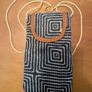 Geometric Patterned Crossbody Bag